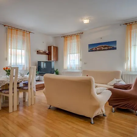 Apartment Duje