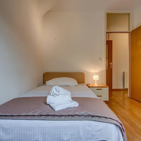 Apartment Duje *