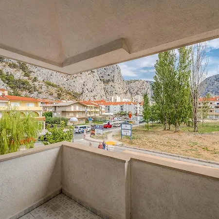 Duje Apartment