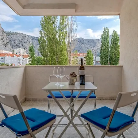 Duje Apartman Omis